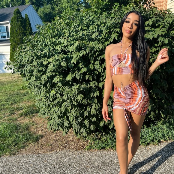 Meet your Posher, Kya - Picture 2 of 5